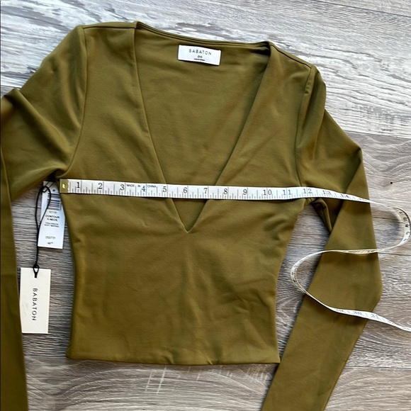 Babaton Olive Long Sleeve V-Neck Top new with tag - Picture 4 of 7